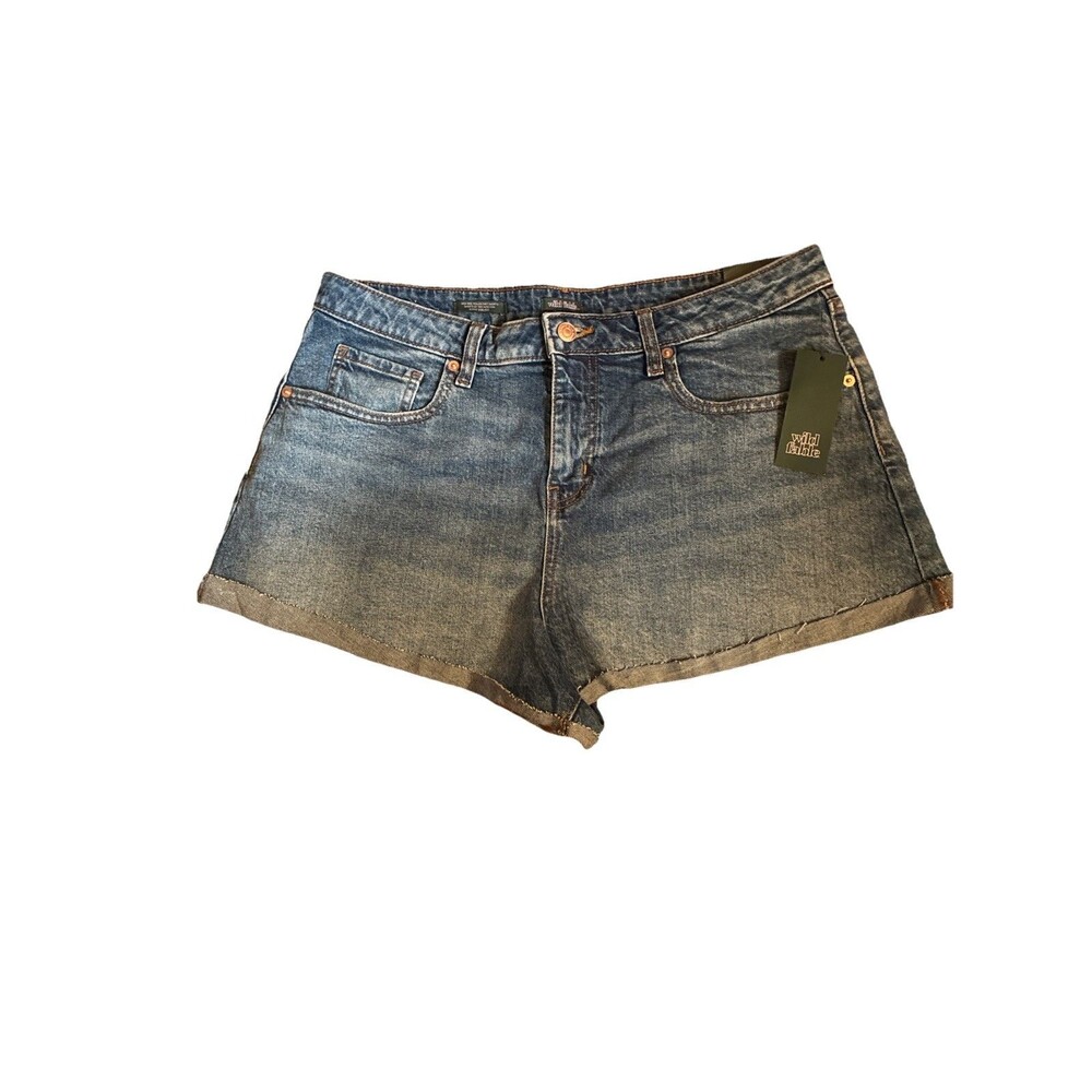 NWT Wild Fable Women’s 14/2.5” Inseam High-rise Rolled Cuffs Shorts 5-pocket